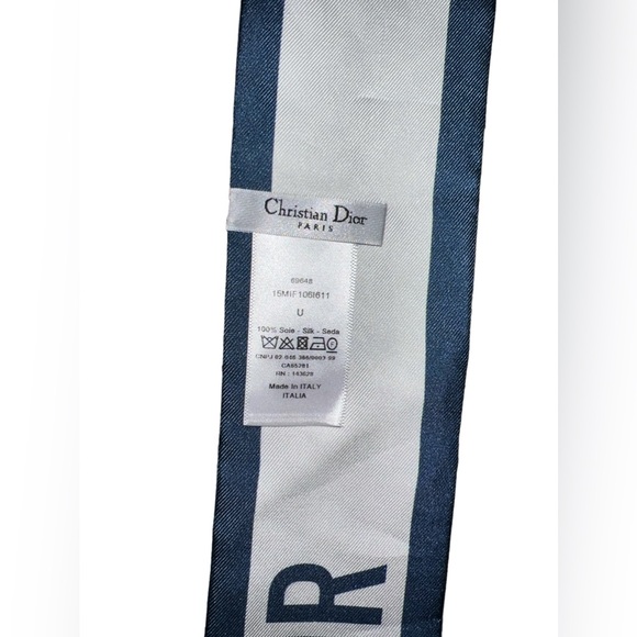 Christian Dior Blue Silk Twill Flowers D-Millefiori Mitzah Scarf like NEW Real - Picture 7 of 12